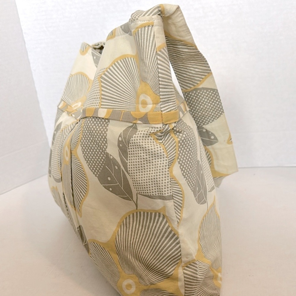 Amy Butler Floral Patterned CROSSBODY Bag - Yellow/ Gray by BAGENVY HANDBAGS EUC - Picture 5 of 16